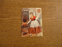 Carte Brodée "Normandie" - Jeune Femme Costume Brodé/Tissu- 10,2x14,5cm Env. - Brodées