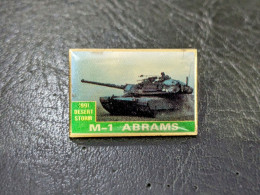 M Pins Lapel Pin Tank M-1 Abrams 1991 Desert Storm Us Military Char D 'assaut - Militaria