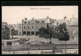 CPA Yerville, L`Hôtel-de-Ville  - Yerville