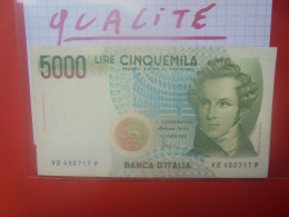 ITALIE 5000 LIRE 1985 Circuler Jolie Qualité (B.33) - 5000 Liras