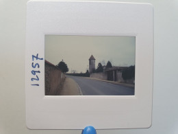 Photo Diapo Diapositive Slide 28 LAONS Vers Brézolles Tour Château D'eau ? Le 28/02/1996 VOIR ZOOM - Diapositive