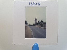 Photo Diapo Diapositive Slide 28 LAONS Vers Brézolles Tour Château D'eau ? Le 28/02/1996 VOIR ZOOM - Dias