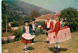 Folklore - Danses - Pays Basque - Danse Souletine - Groupe Folklorique De Mme Servant - Ispoure - Carte Neuve - Voir Sca - Bailes