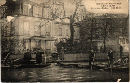 CPA Ile St-Denis Carrefour Méchin Inondations (1391233) - L'Ile Saint Denis