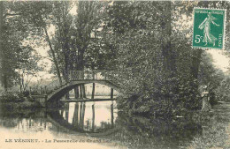 78 - Le Vésinet - La Passerelle Du Grand Lac - Animée - CPA - Voir Scans Recto-Verso - Le Vésinet