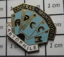 1016c Pin's Pins / Beau Et Rare / ASSOCIATIONS / APCCM ASSOCIATION CARTOPHILE COUTRAS MONTGUYON CARTE POSTALE - Associations