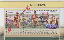 Guinea 9773-9775 Sheetlet (complete. Issue) Unmounted Mint / Never Hinged 2013 Scouts And Butterflies - Guinea (1958-...)