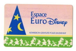 FRANCE PASSEPORT DISNEYLAND PARIS ADMISSION GRATUITE POUR UN ENFANT - Disney