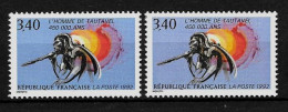 Année 1992 : Y. & T. N° 2759 ** Fond Bleu Et Bleu Gris Entre Les 2 Timbres - Ungebraucht