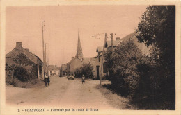 Guenrouet * L'arrivée Au Village Par La Route De Grâce * Villageois - Guenrouet