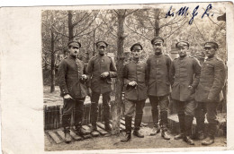 Carte Photo D'officiers Allemand Dans Leurs Camp Dans Une Foret A L'arrière Du Front En 14-18 - 1914-18