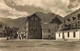 Bosost , Lerida Cataluna * Plaza * Valle De Aran Espana - Lérida