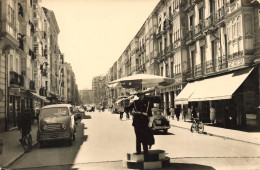 Vitoria Gasteiz , Alava * Calle Dato * Policeman Policier * Espana - Álava (Vitoria)