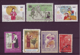 Asie - Vietnam - Travaux Agricoles - 7 Timbres Différents - 6917 - Vietnam