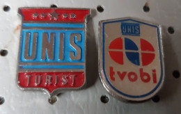 UNIS Pretis Sarajevo  Car Auto Motorcycle Motor AUDI GOLF Volkswagen NSU Bosnia Pins - Transportes