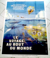 Affiche Orig Ciné VOYAGE AU BOUT DU MONDE Commandant COUSTEAU 120X160 1975 Illu Tealdi Ferracci - Affiches & Posters