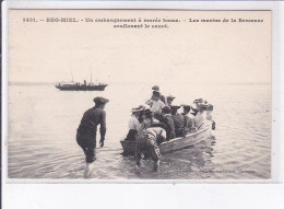 BEG-MEIL: Un Embarqument à Marée Basse, Les Marins De La Breceuse Renflouant Le Canot - Très Bon état - Beg Meil