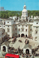 ROYAUME-UNI - Angleterre - London - Whitehall - Changing Guard At Horseguards Parade - Carte Postale - Sonstige & Ohne Zuordnung