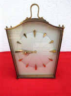 Orologio In Ottone Da Tavolo. Marca H.A.U. - Horloge: Antiek
