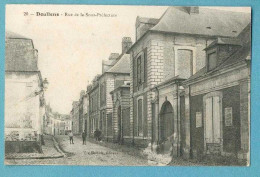 80 - Doullens - Rue De La Sous Préfecture - Animé - Carte Vierge - Doullens