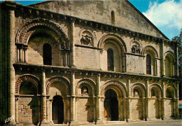 17 - Surgères - L'Eglise Notre-Dame - Façade Romane Du XIIe Siècle - Flamme Postale De Surgères - CPM - Voir Scans Recto - Surgères