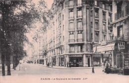 Paris - Le BLVD De Grenelle  -  CPA °J - Distrito: 15