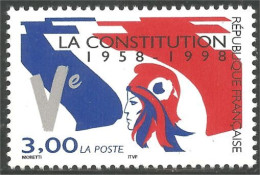 361 France Yv 3195 Constitution Ve République Drapeau Flag MNH ** Neuf SC (3195-1b) - Briefmarken