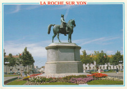 LA ROCHE SUR YON . - Statue De Napoléon 1er. Carte Pas Courante - La Roche Sur Yon