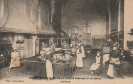 SAINT-DENIS, Cuisine De La Maison D'éducation De La Légion D'honneur, Cuisinières - Sonstige & Ohne Zuordnung