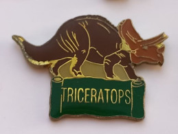 Q350 Pin's Dinosaure Tricératops Achat Immédiat - Animaux