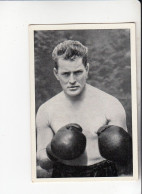 Mit Trumpf Durch Alle Welt Boxer Der Schwergewichtsklasse   Gene Tunney  USA      A Serie 12 #2 Von 1933 - Sigarette (marche)