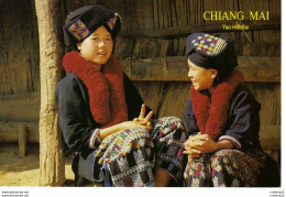 Thailand Thailande Chiang Mai Yao Hilltribe Belles Jeunes Filles Photo Sukit Tejavanija VOIR DOS - Thaïland