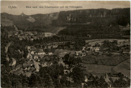 Oybin, Blick Nach Dem Scharfenstein Und Der Felsengasse - Oybin