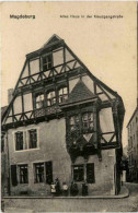 Magdeburg, Altes Haus In Der Kreuzgangstrasse - Magdeburg