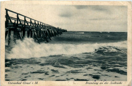 Seebad Graal, Brandung An Der Seebrücke - Graal-Müritz