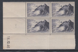 France  N°  764  XX  Pointe Du Raz  En Bloc De 4 Coin Daté Du 18 - 12 - 46  Sans Charnière  TB - 1940-1949