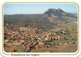 ROQUEBRUNE SUR ARGENS Vue Generale Et Son Rocher 29(scan Recto-verso) MA729 - Roquebrune-sur-Argens