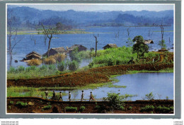 Thailand Thaïlande The Scenery Of The Lake At Kao Lam Dam Kanjanaburi - Thaïlande