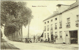 Rosée. Hôtel Famerée. Pompe à Essence Et Vieille Voiture. - Florennes