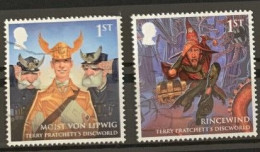 GROSSBRITANNIEN GRANDE BRETAGNE GB 2023 TERRY PRATCHETT'S DISCWORLD SET 2V USED SG 5055-6 MI 5254-5 YT 5645-6 SN 4406-7 - Gebraucht