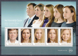 Nederland  Persoonlijke Zegels, Koninklijk Gezin Met Willem-Alexander. Maxima, Amalia, Alexia En;  Fotograaf  Erwin Olaf - Unused Stamps