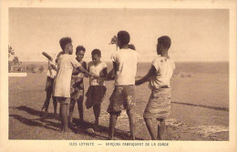 Nouvelle Calédonie - Iles Loyauté - Garçons Fabriquant De La Corde - Enfant - Carte Postale Ancienne - Nieuw-Caledonië