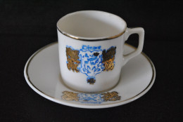 PETITE TASSE ET SOUCOUPE A MOKA EN PORCELAINE PEINTE ARMOIRIES BLASON DE DINANT Souvenir De FIN XIXe RARE Meuse SOUS - Andere & Zonder Classificatie