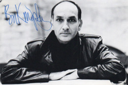 CINEMA - PHOTO DEDICACEE DE L'ACTEUR BRITANNIQUE BEN KINGSLEY - Signed Photographs