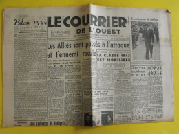 Le Courrier De L'Ouest 1ère Année N° 112 Samedi 30 Décembre 1944 Angers De Gaulle épuration Budapest Béraud Von Kluge - Altri & Non Classificati