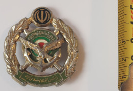 Persian, Iran , Iranian Badge Of The Iran Army  Infantry Force   نشان نیروی زمینی ارتش - Landmacht