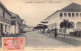 Côté D'Ivoire - GRAND-BASSAM - Rue Bouet - VOIR TIMBRE-POSTE CROIX ROUGE - Ed. L. Méteyer 8 - Elfenbeinküste