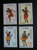 139/142. Série Folklore. - Centrafricaine (République)