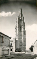 17*  MARENNES      L Eglise  (CPSM X14cm) RL22,0392 - Marennes