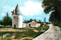 17*  ILE D OLERON  - ST PIERRE   Ancien Moulin  (CPSM X14cm)   RL22,0260 - Saint-Pierre-d'Oleron